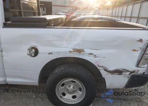 2022 Ram 1500 Classic Tradesman 4X2 6'4 Box из США, поврежденный, VIN 1C6RR6FG2NS139229